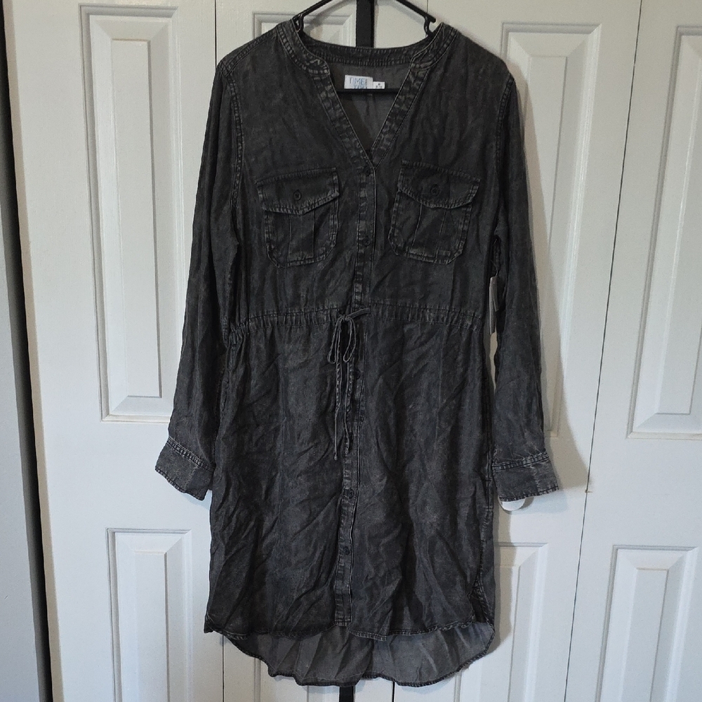 Time and Tru Dark Gray Top